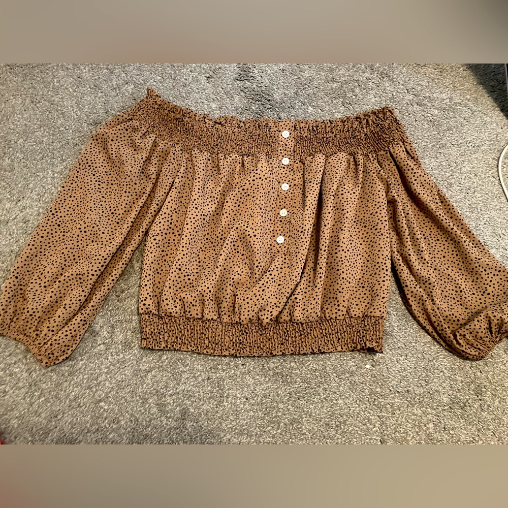 Off the shoulder rust polka dot blouse